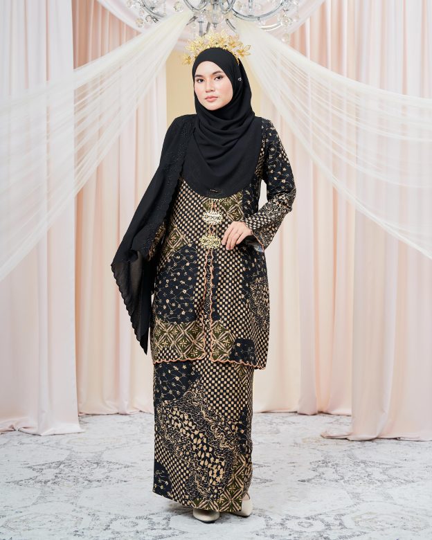 Baju Kurung Sulam Batik Adria - Gold Black