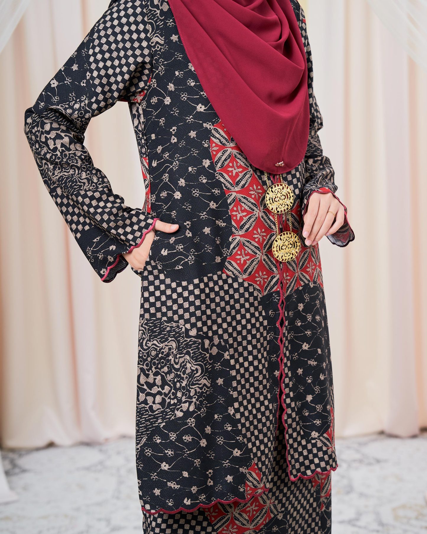 Baju Kurung Sulam Batik Adria - Scarlet Black