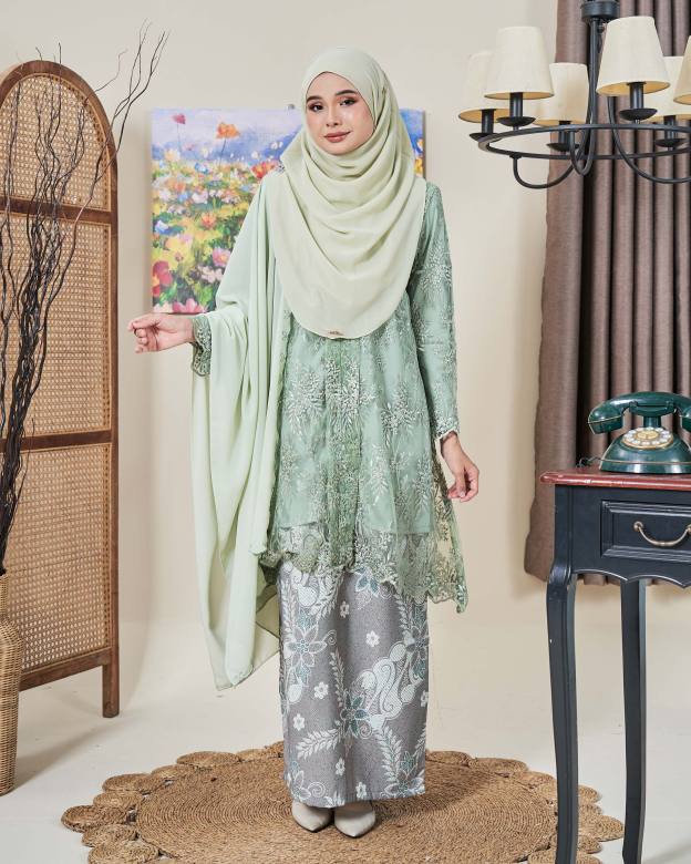 Baju Kebarung Batik Lace Akasia - Sage Green
