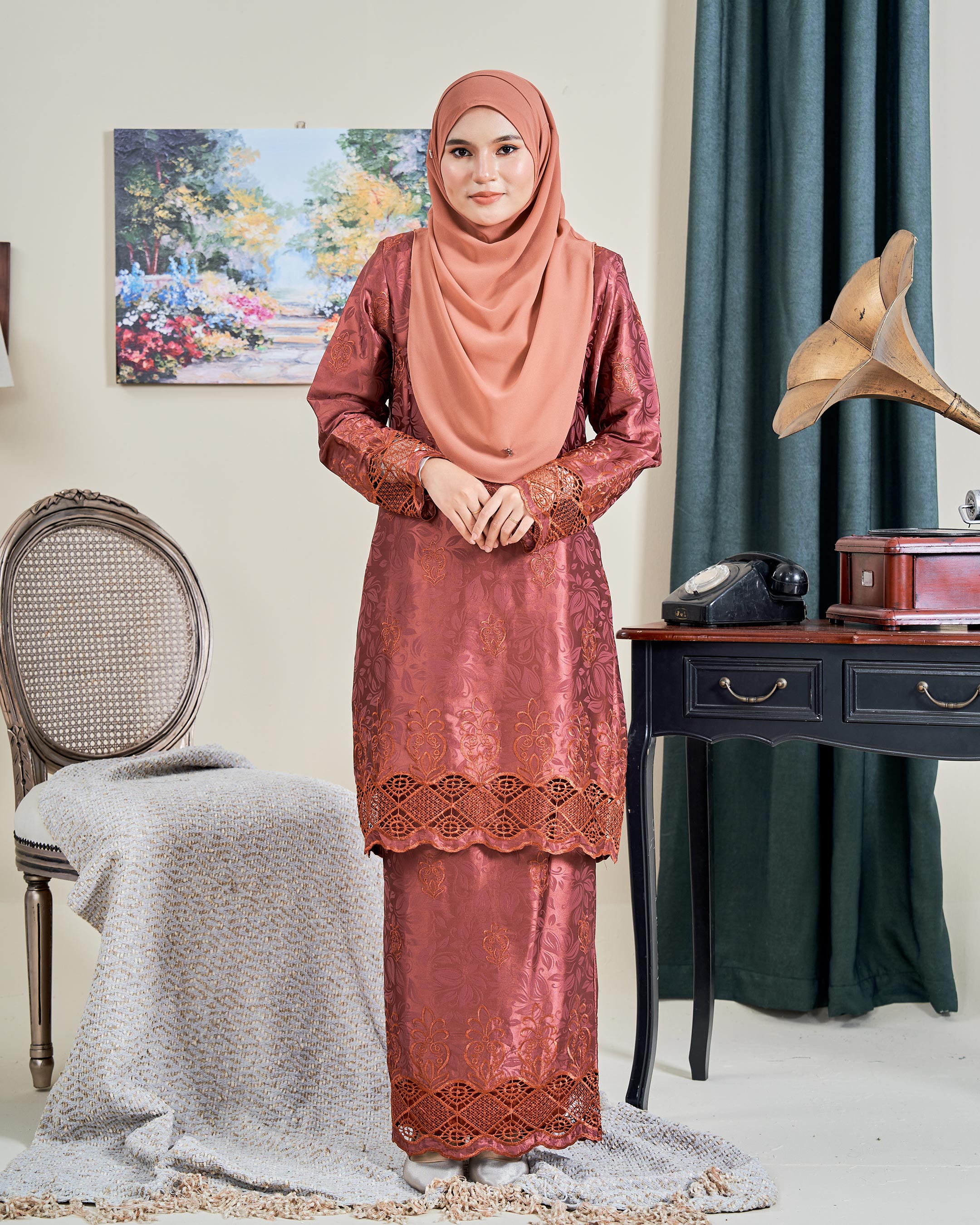 Baju Kurung Sulam Jacquard Akira - Burn Orange