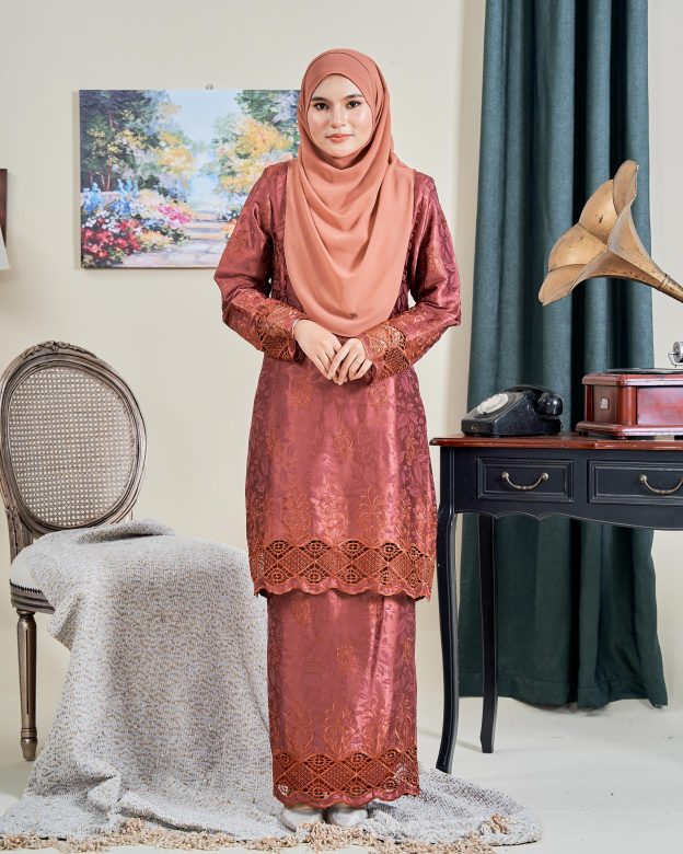 Baju Kurung Sulam Jacquard Akira - Burn Orange