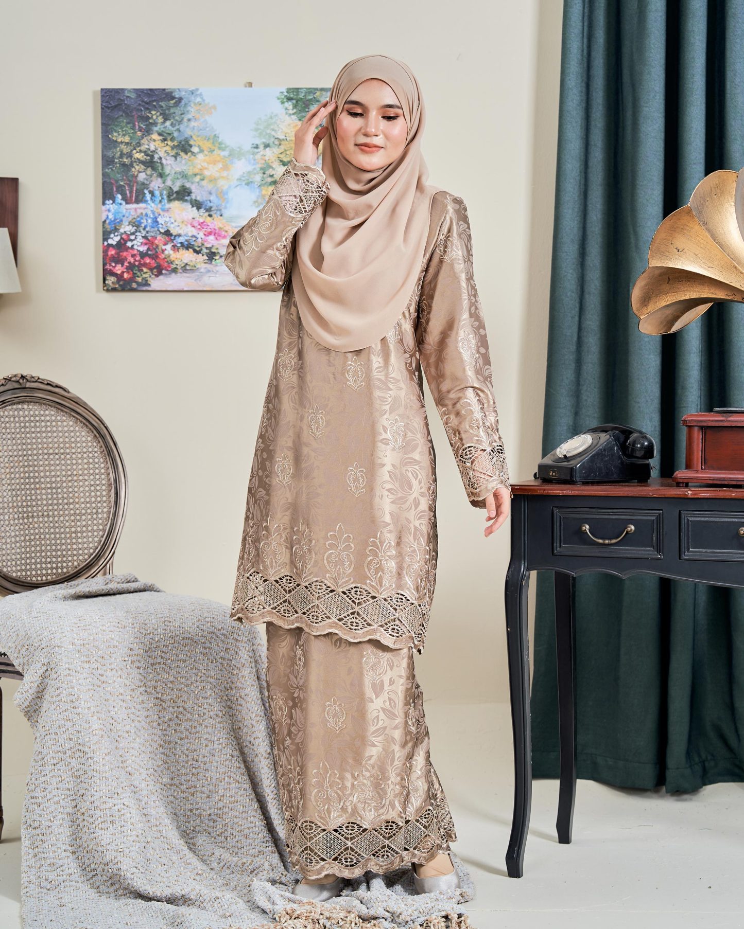 Baju Kurung Sulam Jacquard Akira - Champagne Nude
