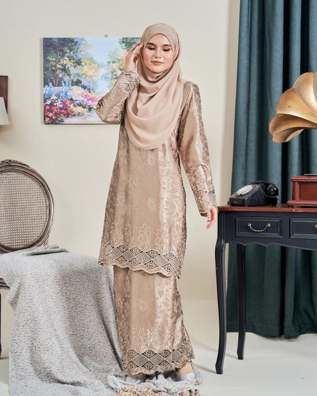 Baju Kurung Sulam Jacquard Akira - Champagne Nude