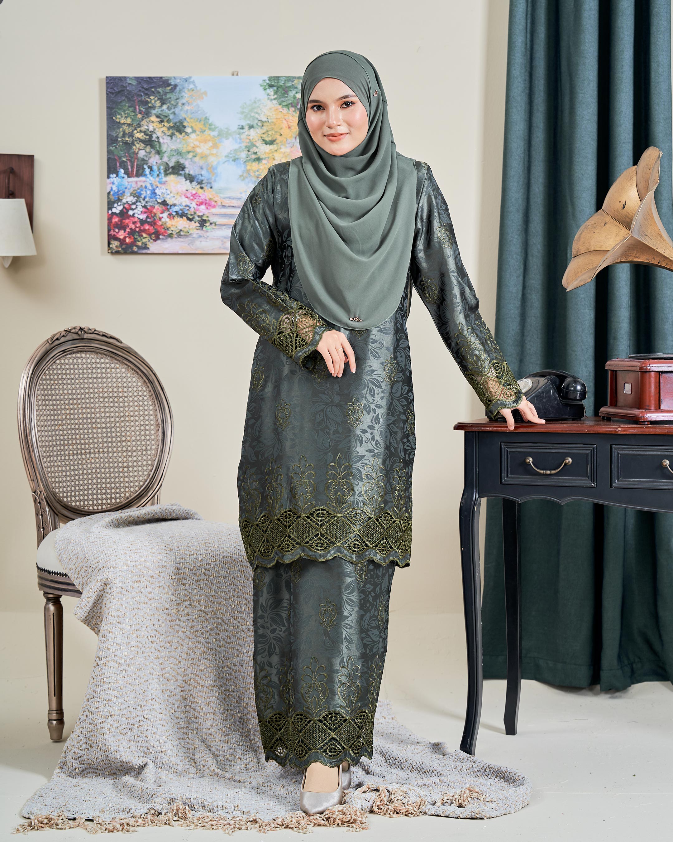 Baju Kurung Sulam Jacquard Akira - Dark Moss