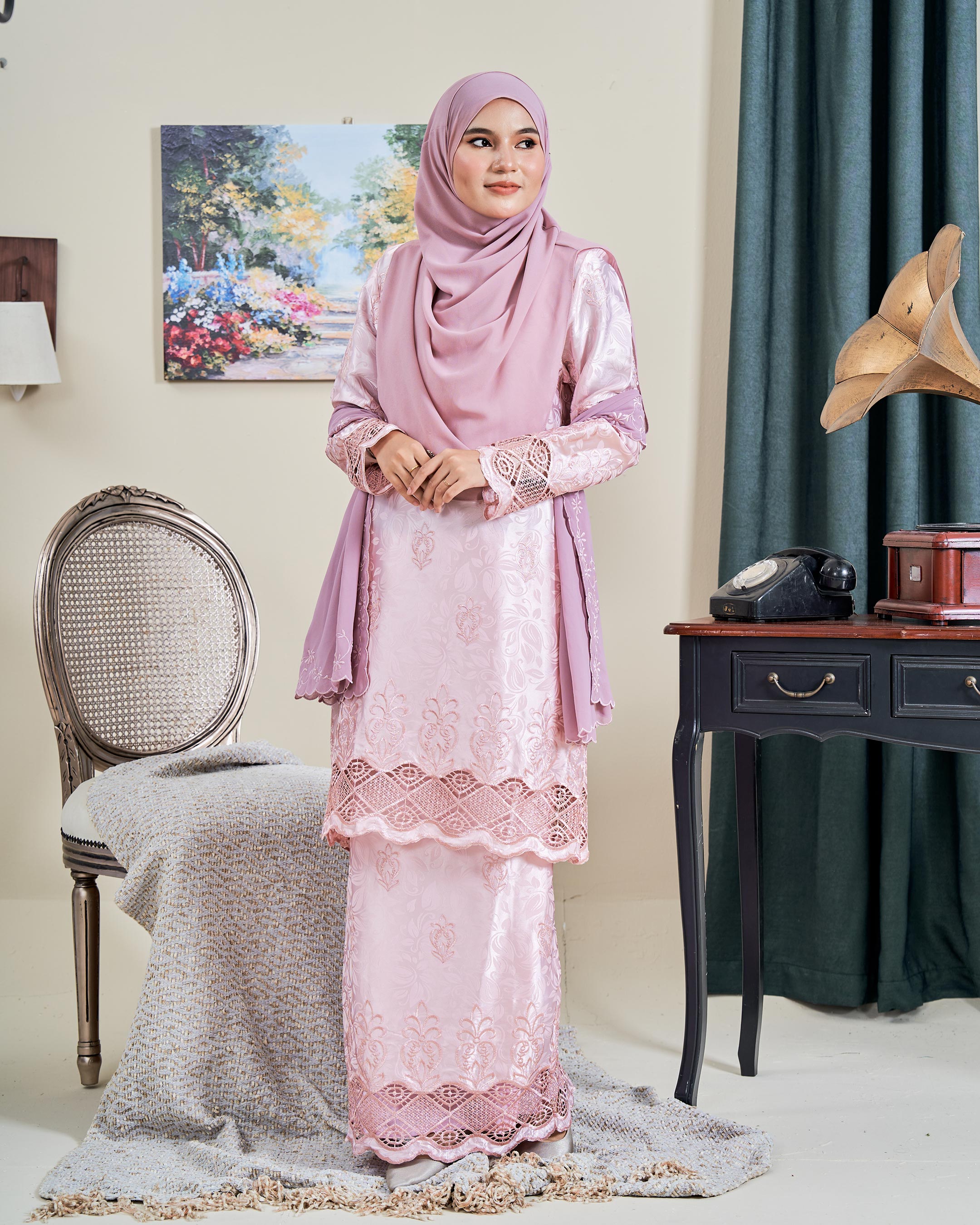 Baju Kurung Sulam Jacquard Akira - Soft Pink