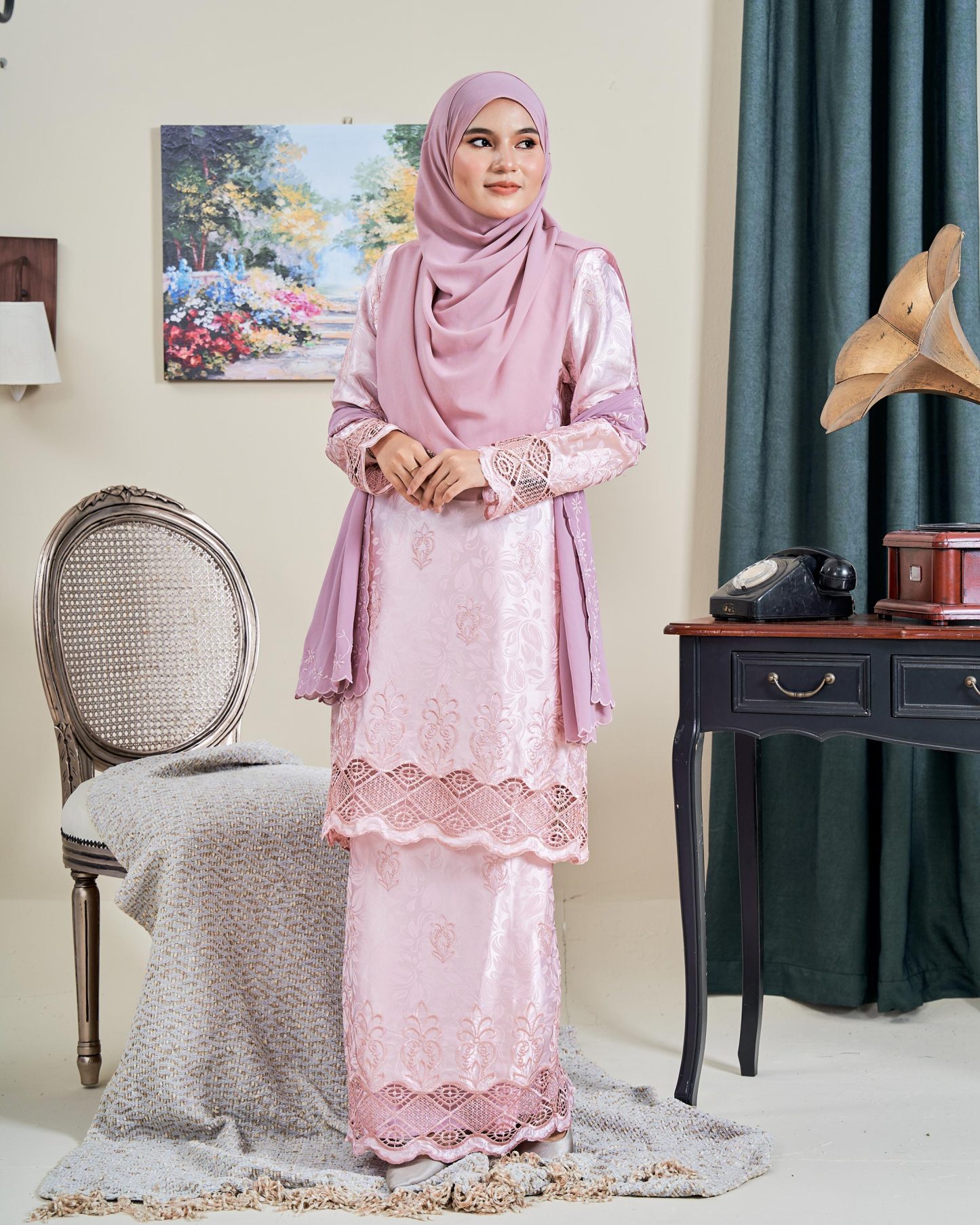 Baju Kurung Sulam Jacquard Akira - Soft Pink