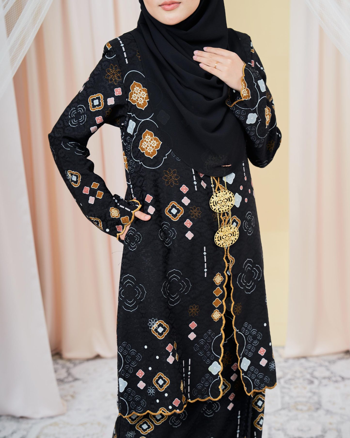 Baju Kebarung Sulam Batik Amaya - Wonder Black