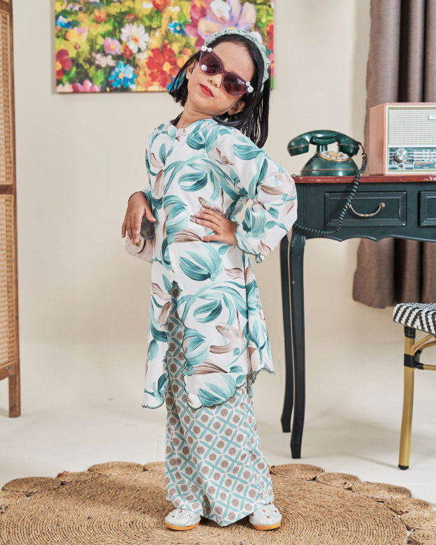 Baju Kurung Sulam Diamante Amia Kids - Jade Green
