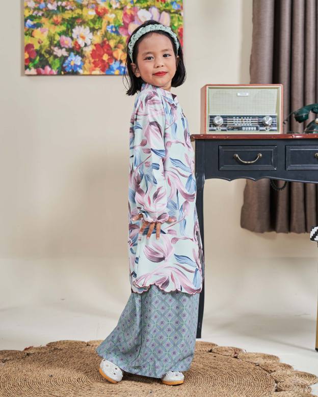 Baju Kurung Sulam Diamante Amia Kids - Tea Minty