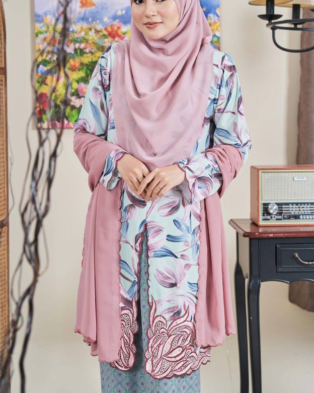 Baju Kurung Sulam Diamante Amia - Tea Minty