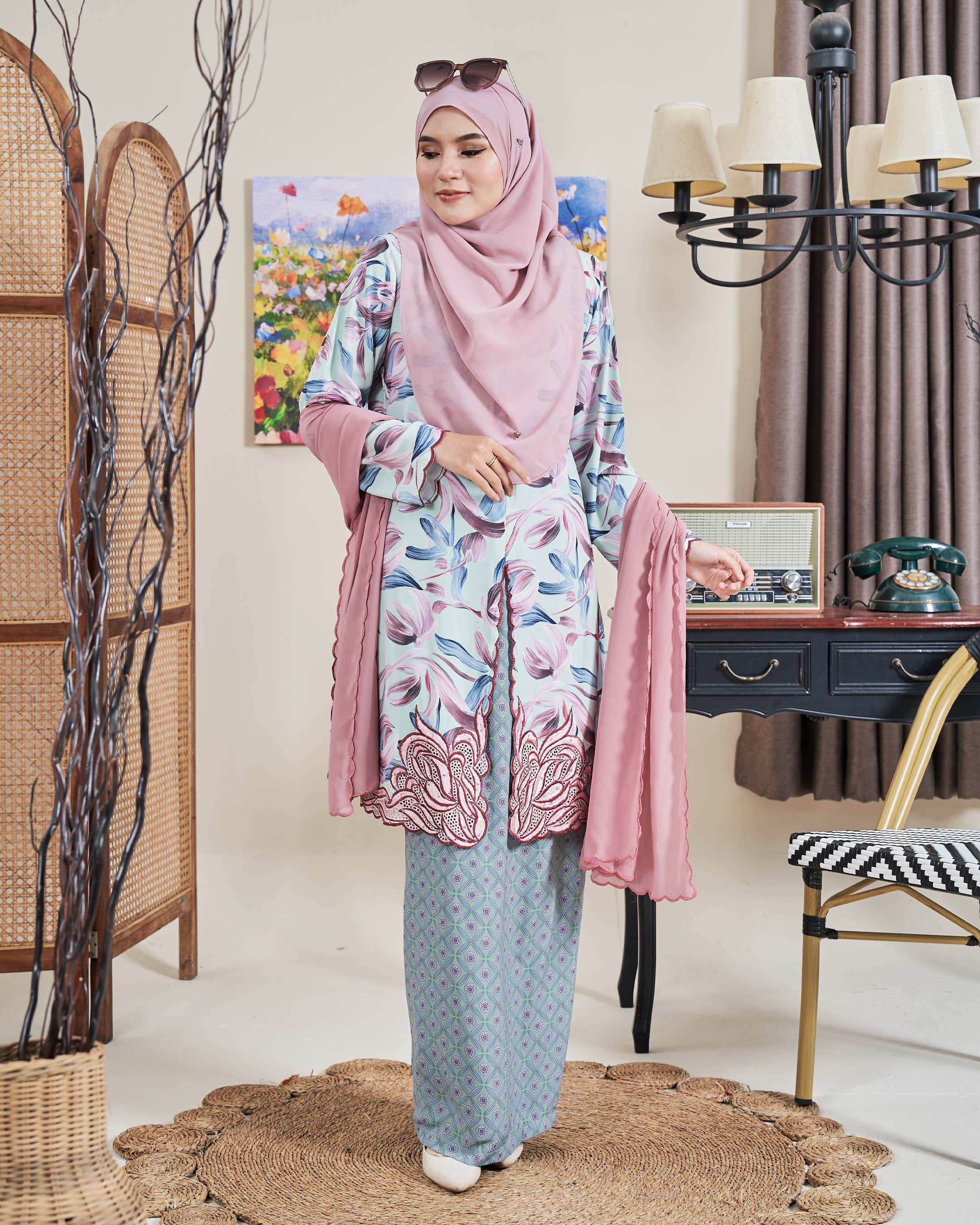 Baju Kurung Sulam Diamante Amia - Tea Minty