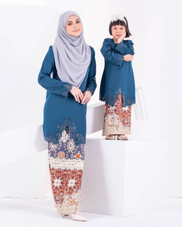 Baju Kebarung Lasercut Areena Kids - Imperial Blue