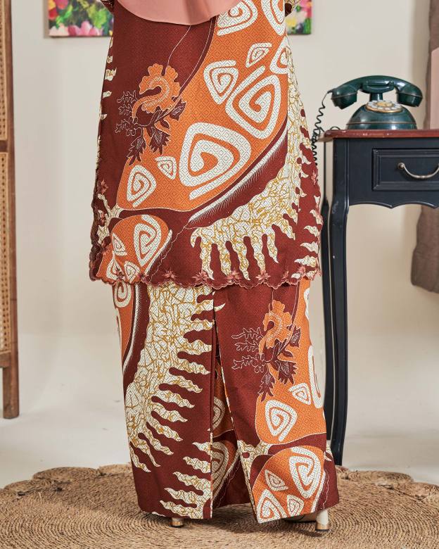 Baju Kurung Sulam Batik Ashalee - Dewi Brick Orange