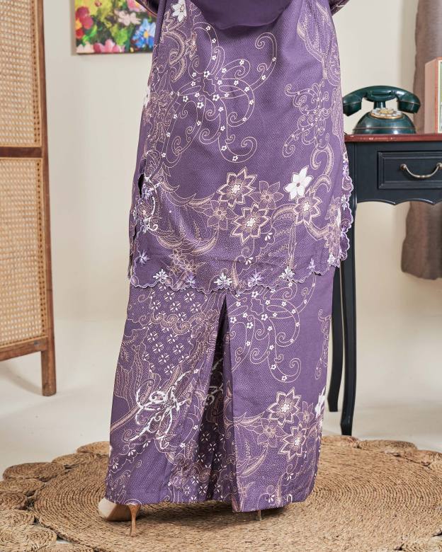 Baju Kurung Sulam Batik Ashalee - Kasturi Iris