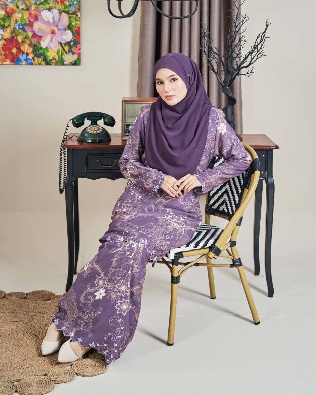 Baju Kurung Sulam Batik Ashalee - Kasturi Iris