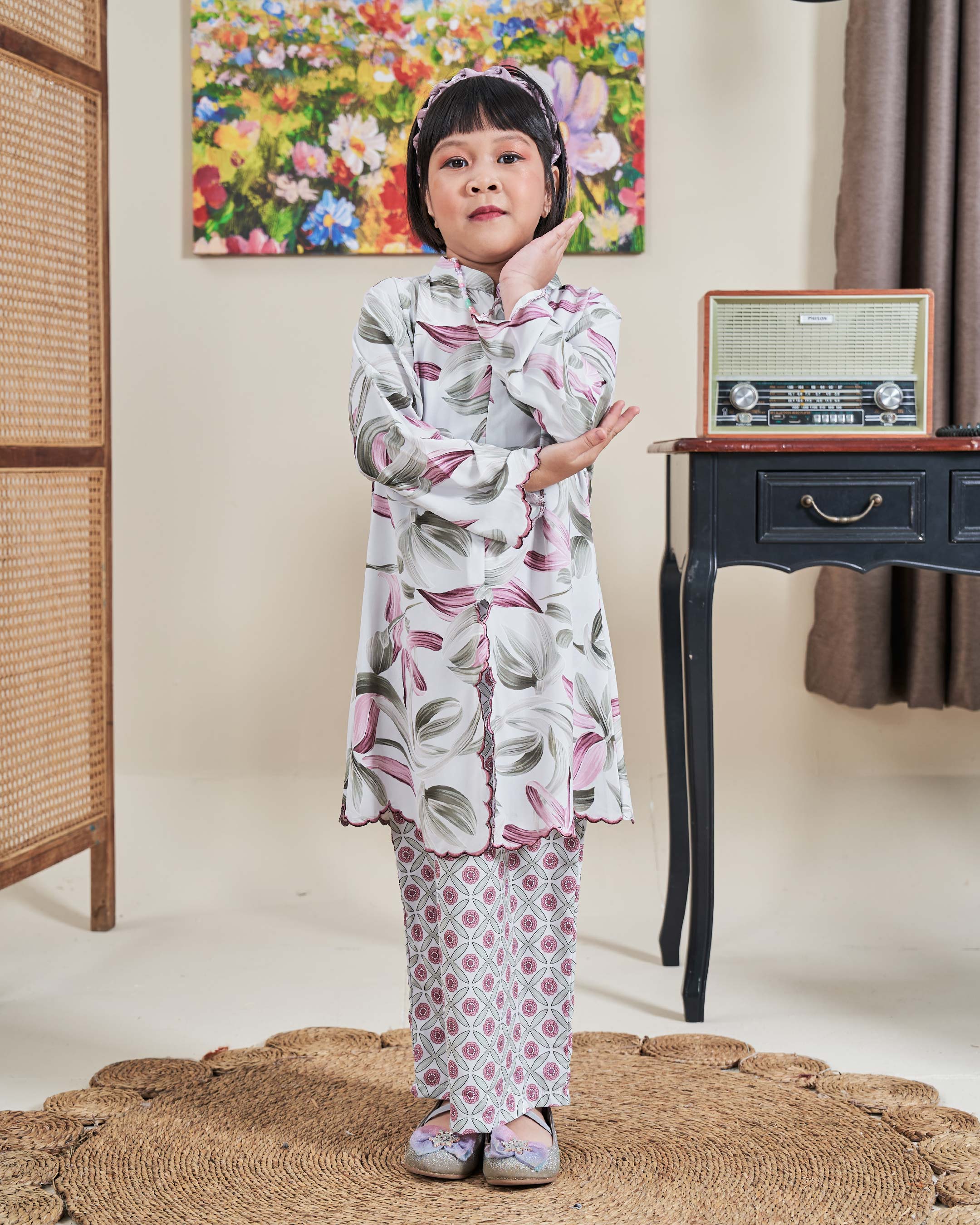 Baju Kurung Sulam Diamante Amia Kids - Mystic Pink