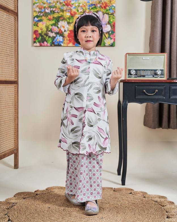 Baju Kurung Sulam Diamante Amia Kids - Mystic Pink