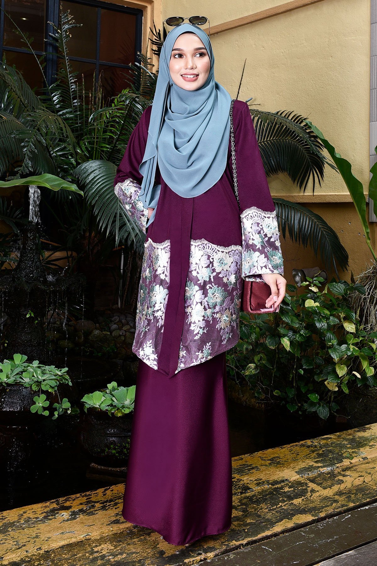 Baju Kebarung Lace Arleta - Plum Purple