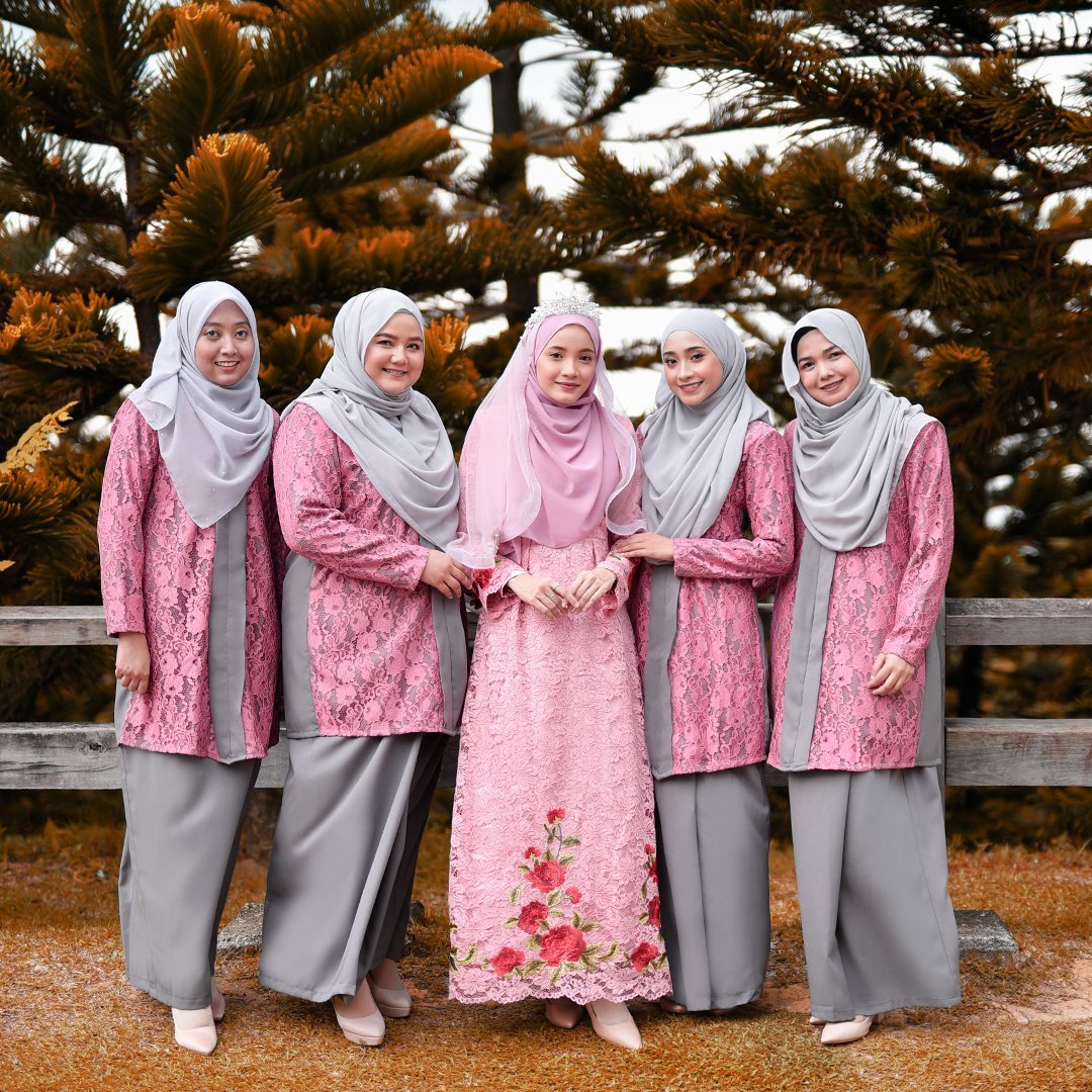 Baju Kebarung Lace Marissa - Pitch Black