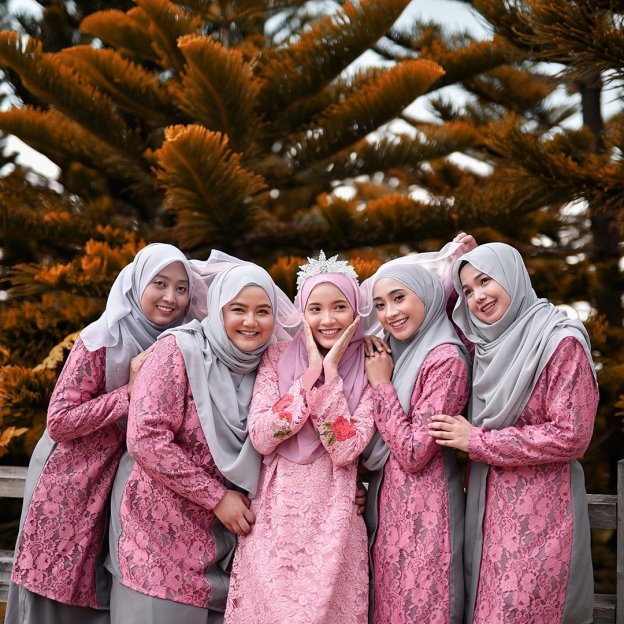 Baju Kebarung Lace Marissa - Rouge Maroon