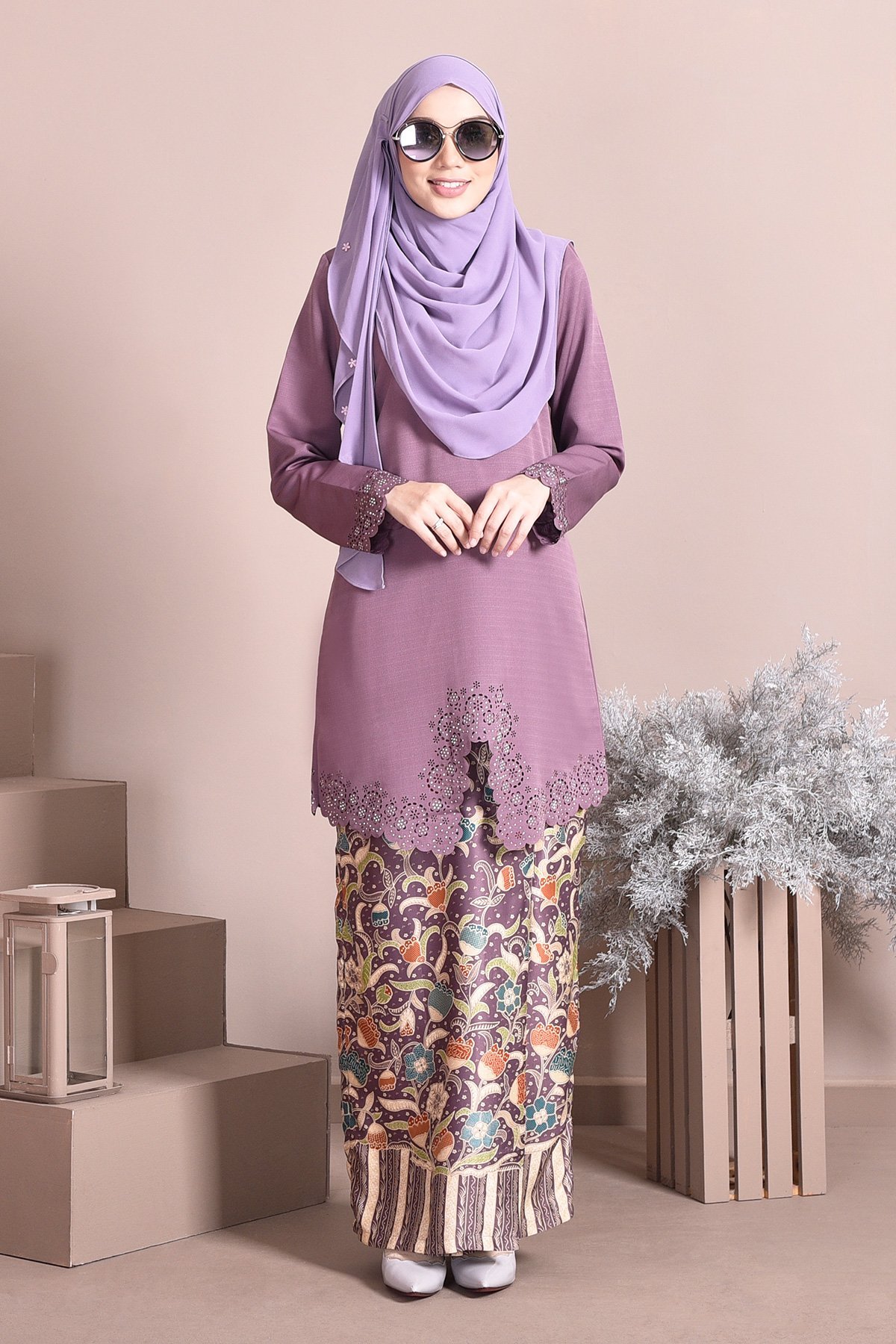 Baju Kebarung Batik Moden Lasercut Nadim - Purple