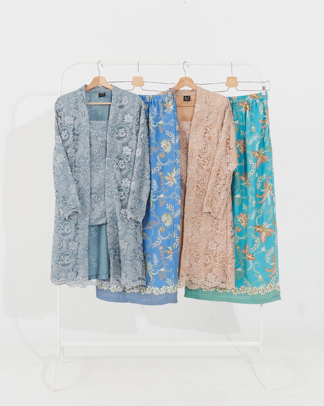 Baju Kebaya Batik Lace Estela - Beige Cream