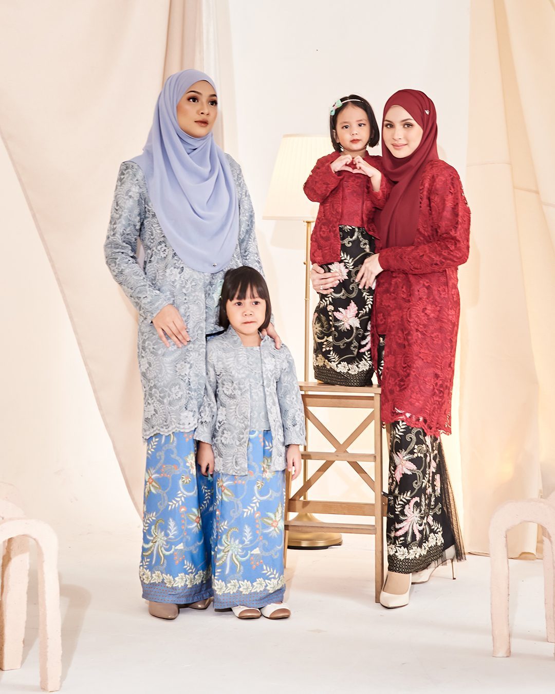 Baju Kebaya Batik Lace Estela - Powder Blue