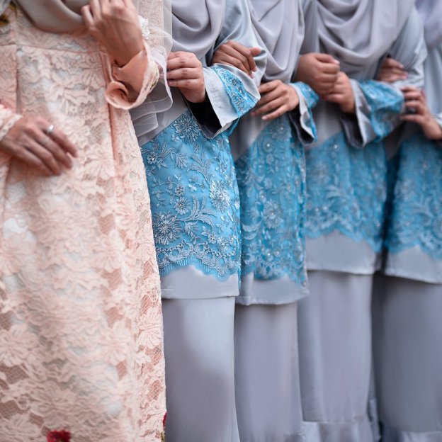 Baju Kurung Lace Allaire - Silver Lining