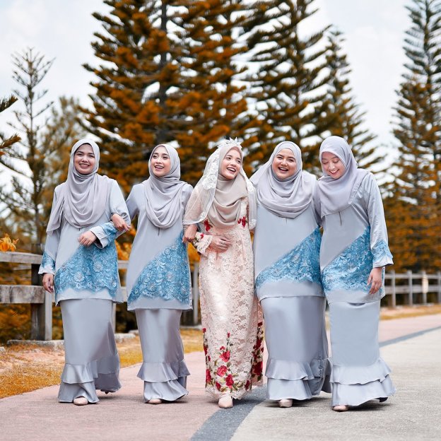 Baju Kurung Lace Allaire - Buff Brown