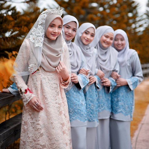 Baju Kurung Lace Allaire - Buff Brown