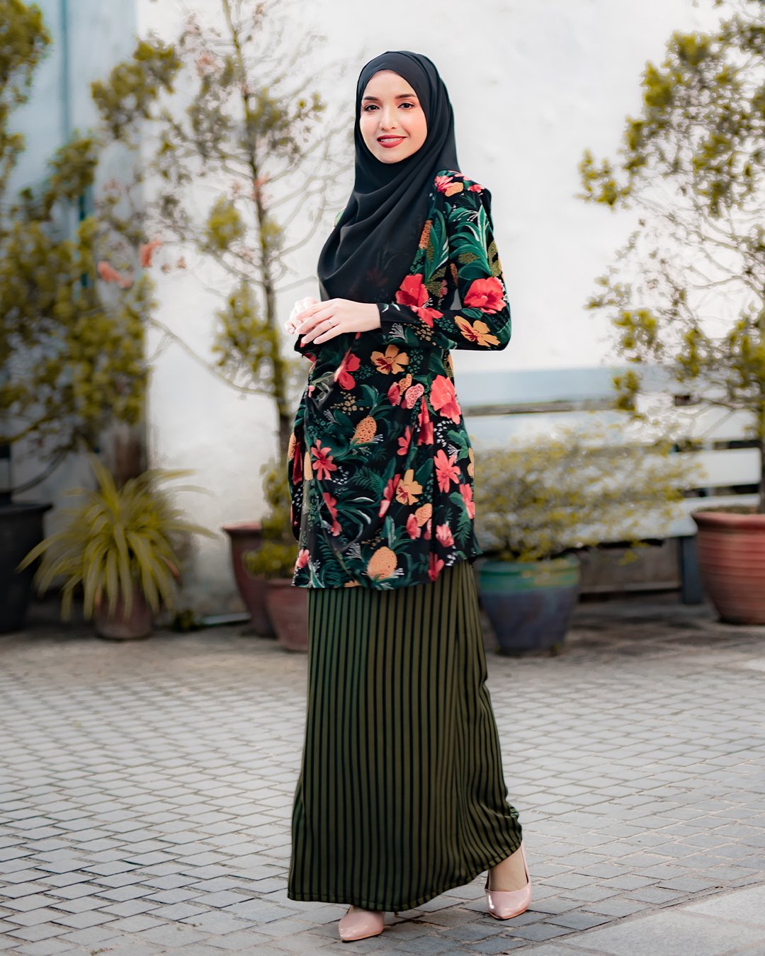 Baju Kurung Aurorai - Black Forest