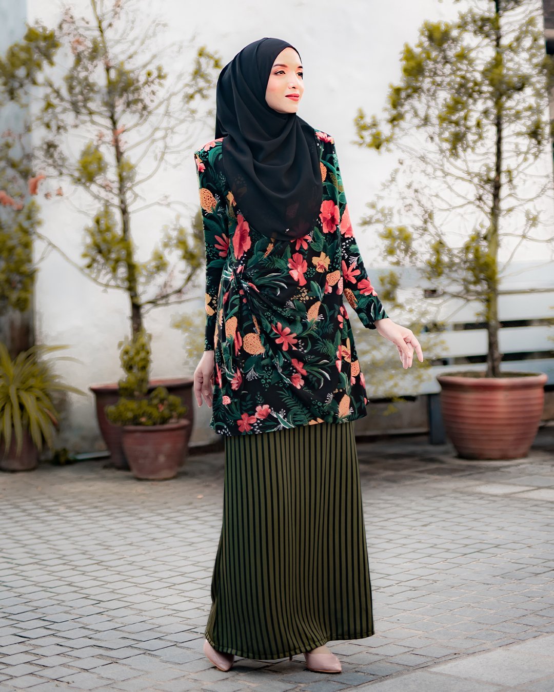 Baju Kurung Aurorai - Black Forest