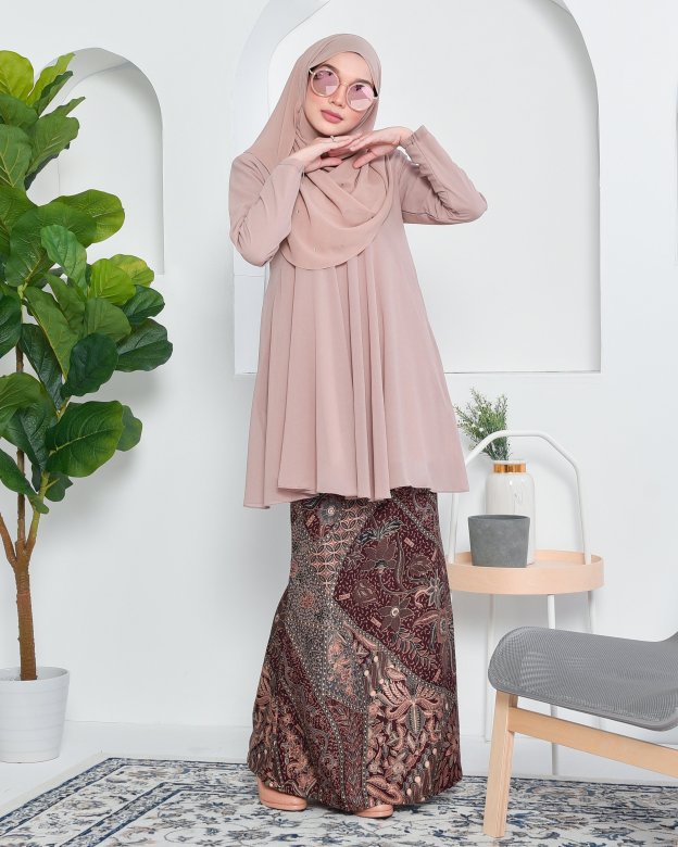 Baju Kurung Barbie Batik Aimi - Freezy Pink