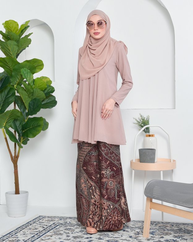 Baju Kurung Barbie Batik Aimi - Freezy Pink