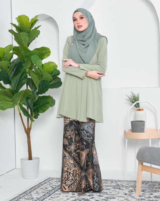 Baju Kurung Barbie Batik Aimi - Zenith Green