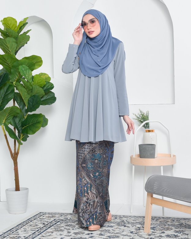 Baju Kurung Barbie Batik Aimi - Eagle Grey