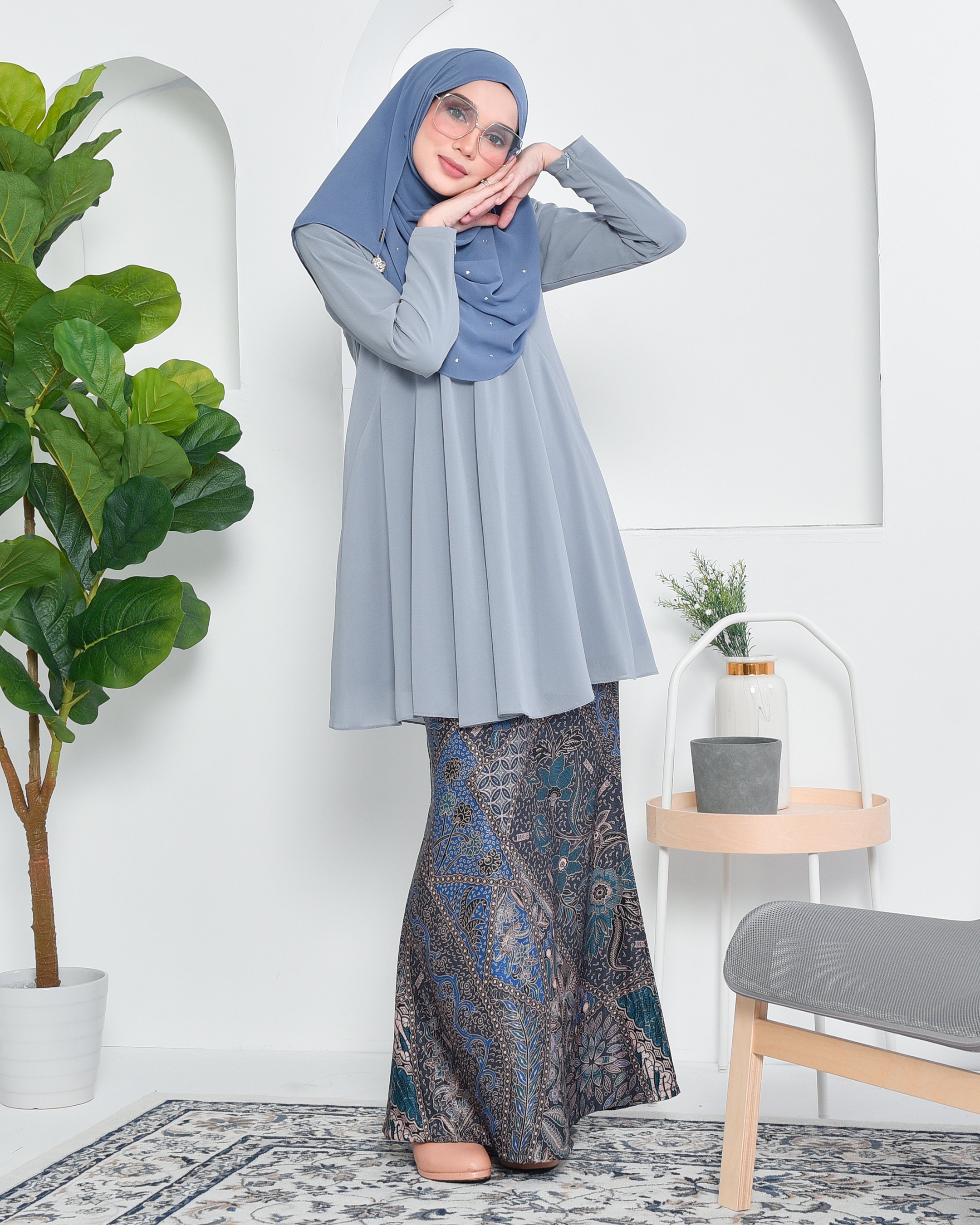 Baju Kurung Barbie Batik Aimi - Eagle Grey