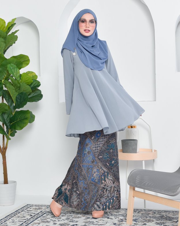 Baju Kurung Barbie Batik Aimi - Eagle Grey