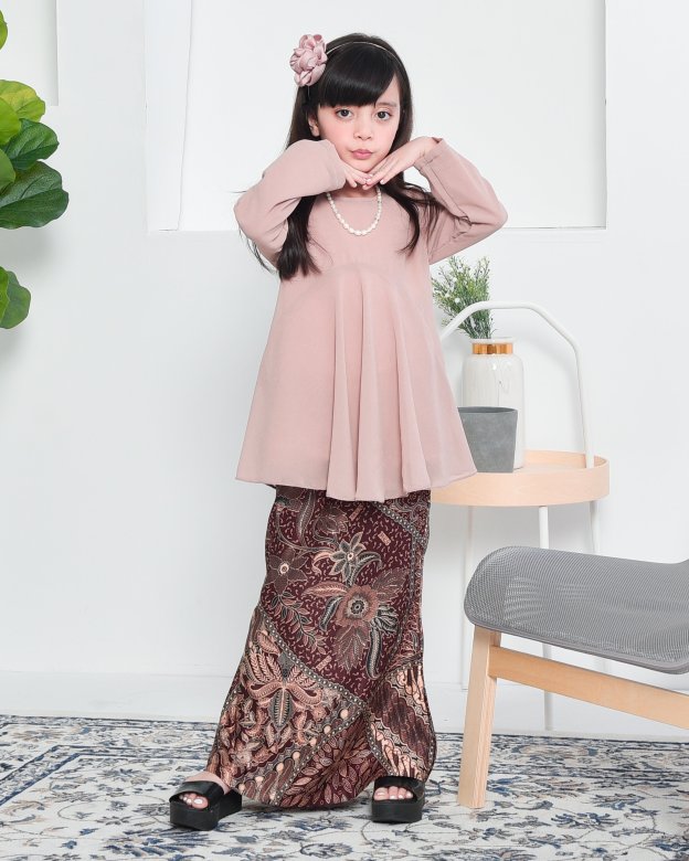 Baju Kurung Barbie Batik Aimi Kids - Freezy Pink