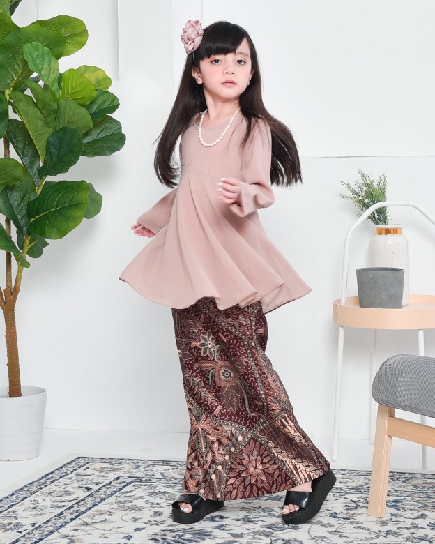 Baju Kurung Barbie Batik Aimi Kids - Freezy Pink