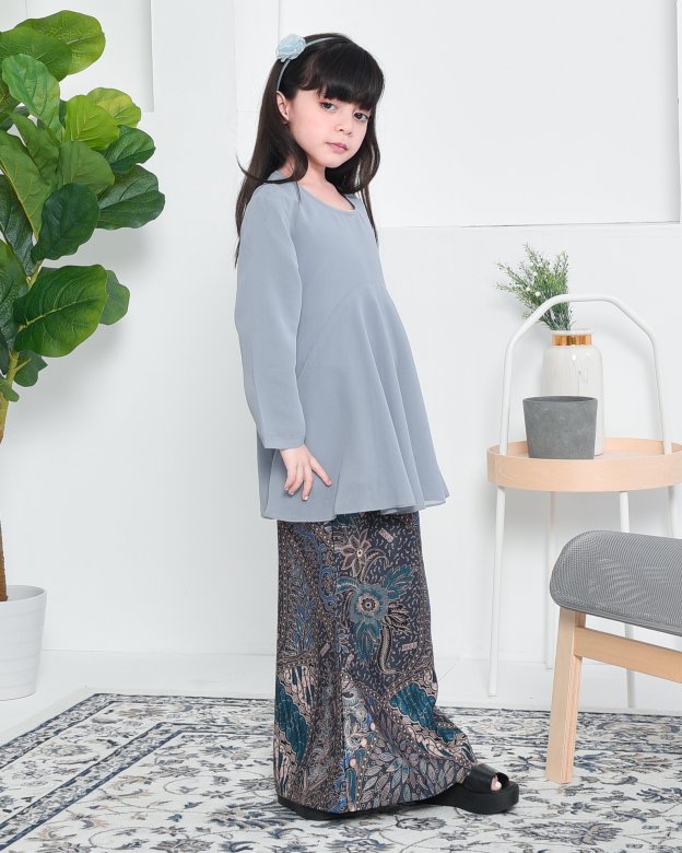 Baju Kurung Barbie Batik Aimi Kids - Eagle Grey