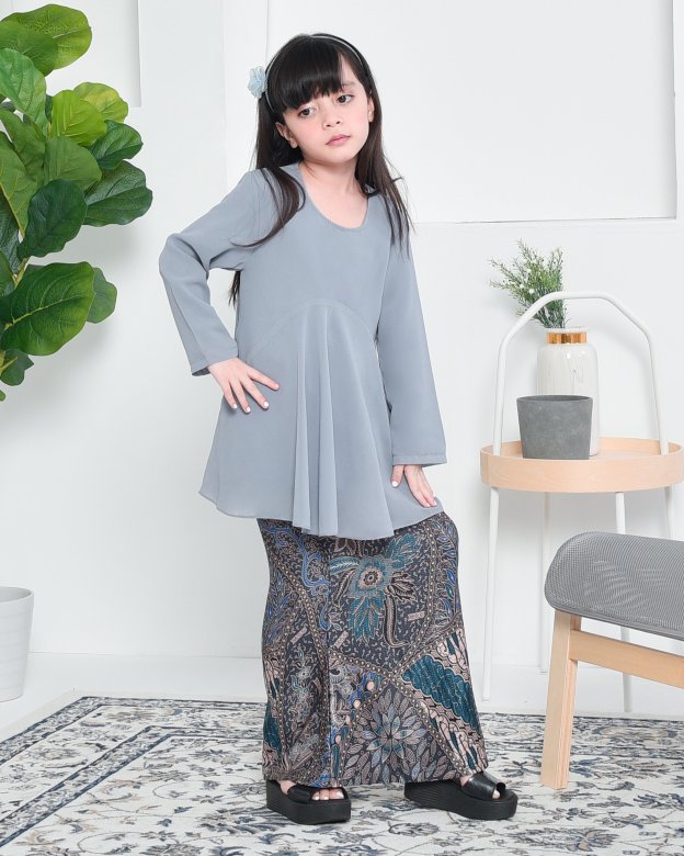 Baju Kurung Barbie Batik Aimi Kids - Eagle Grey