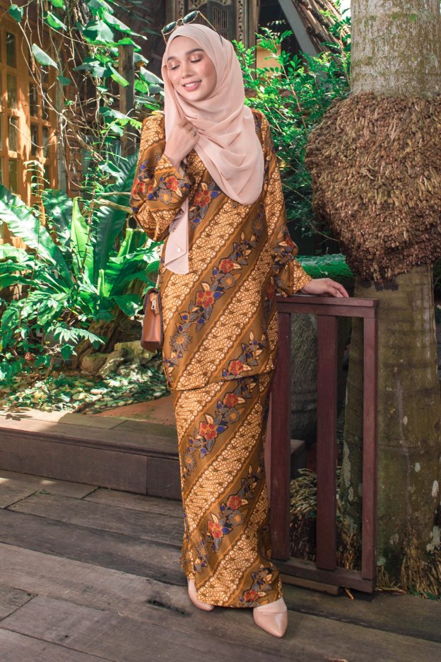 Baju Kurung Batik Aria - Gold