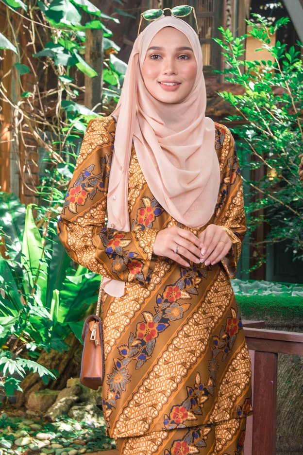 Baju Kurung Batik Aria - Gold