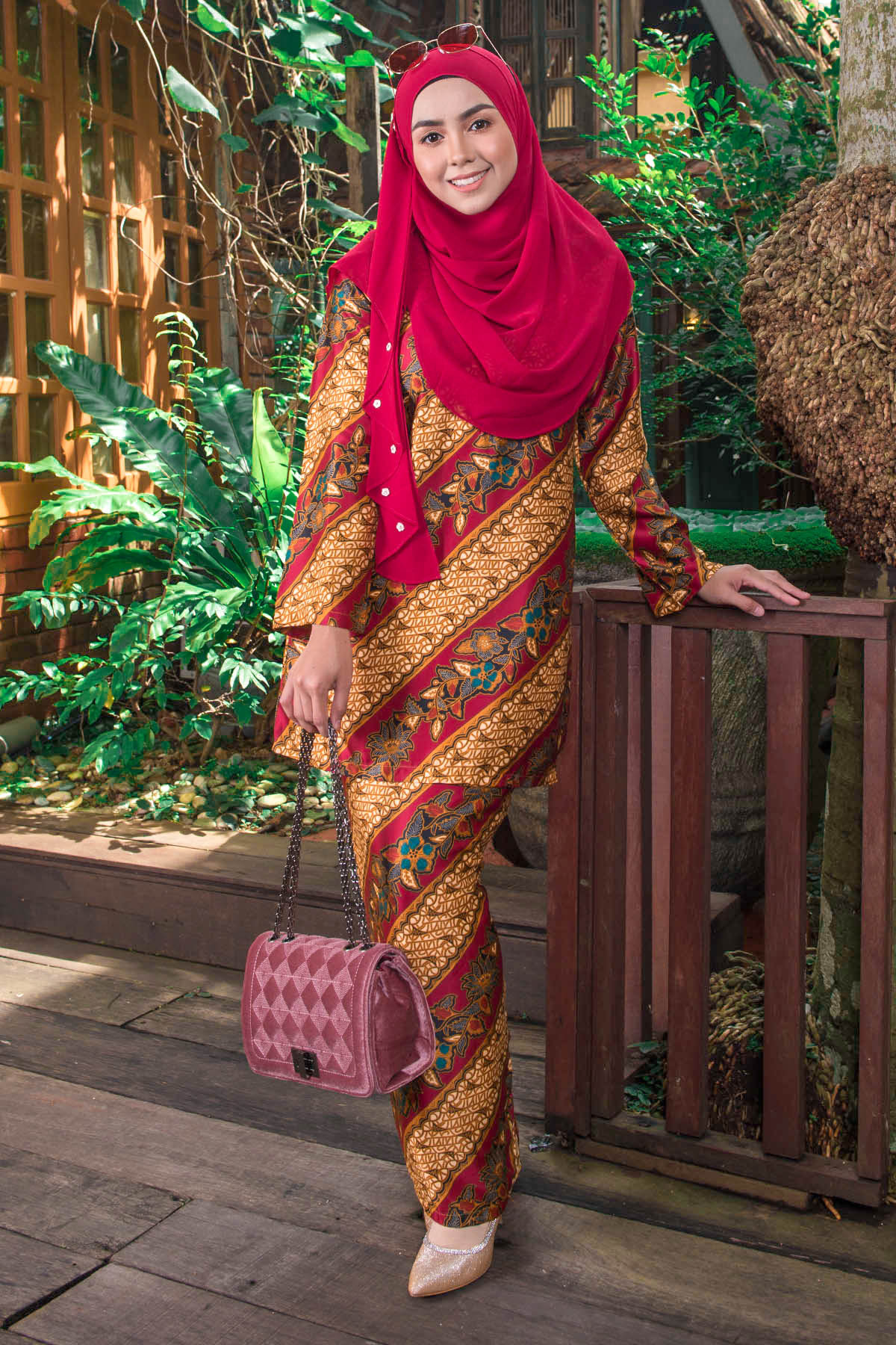 Baju Kurung Batik Aria - Maroon
