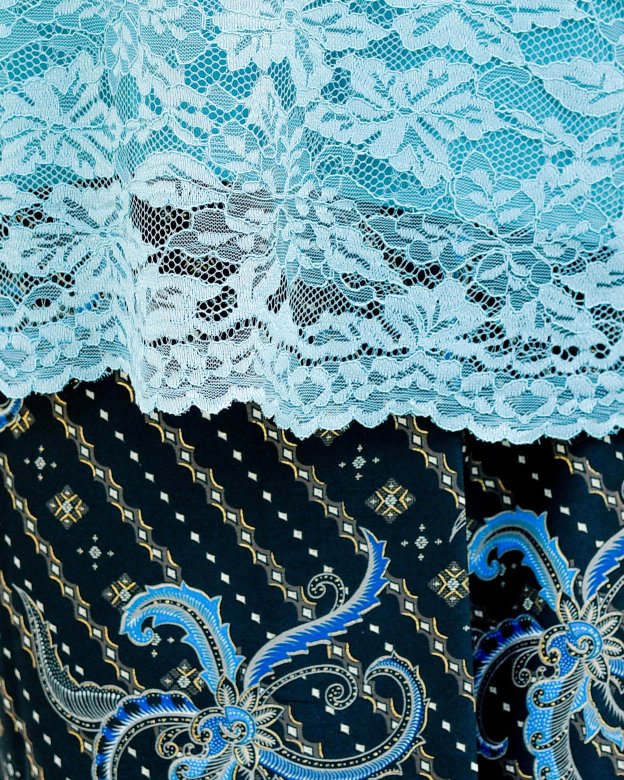 Baju Kurung Batik Lace Aila - Glacier Blue