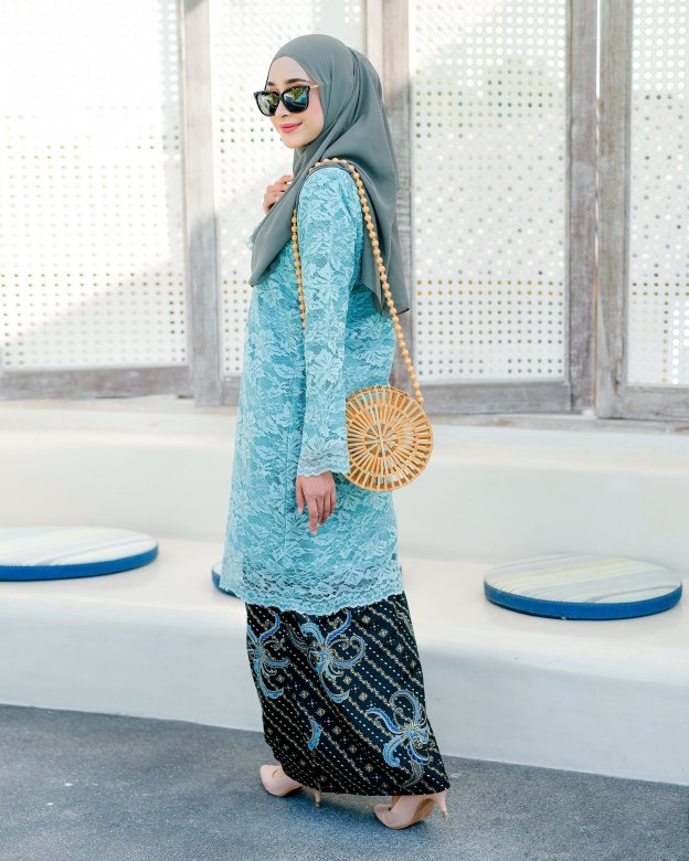 Baju Kurung Batik Lace Aila - Glacier Blue