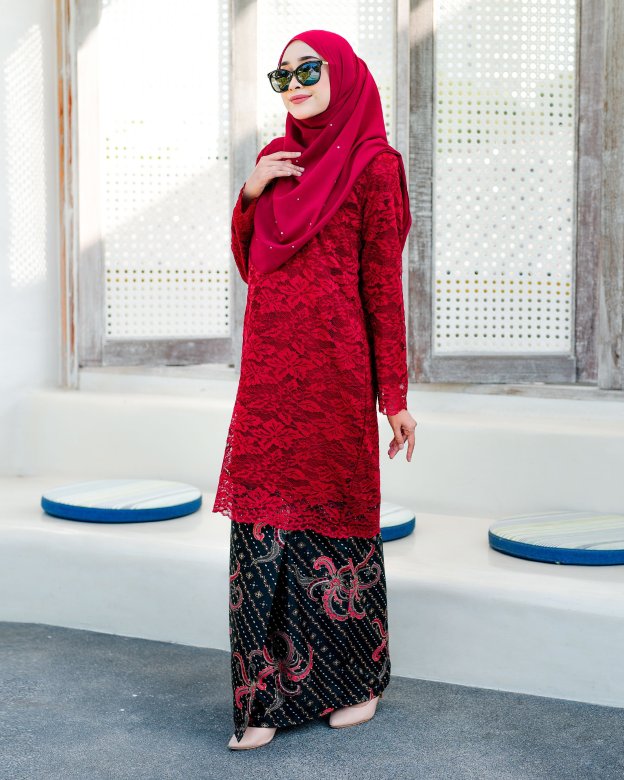 Baju Kurung Batik Lace Aila - Merlin Red