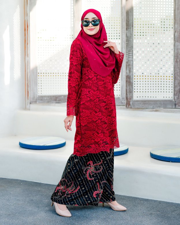 Baju Kurung Batik Lace Aila - Merlin Red