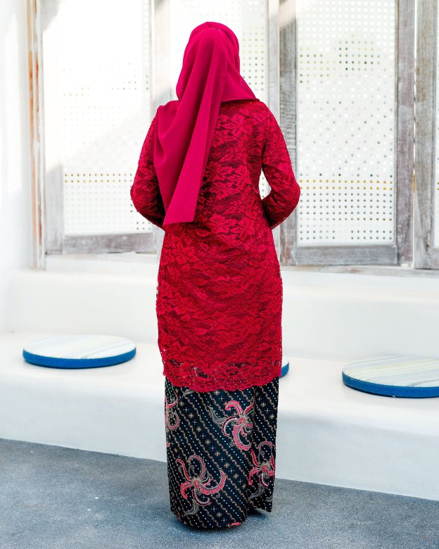 Baju Kurung Batik Lace Aila - Merlin Red
